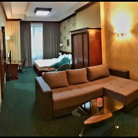 ホテル Elsa スコピエ